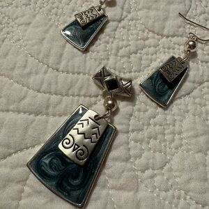 Costume jewelry pendant and earrings